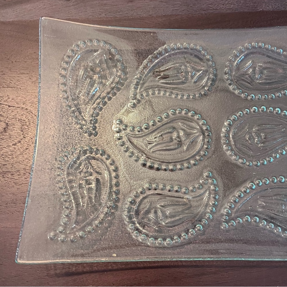 Glass Clear Paisley Rectangular Catchall Key Tray Plate Decor TJ Maxx - Picture 2 of 7